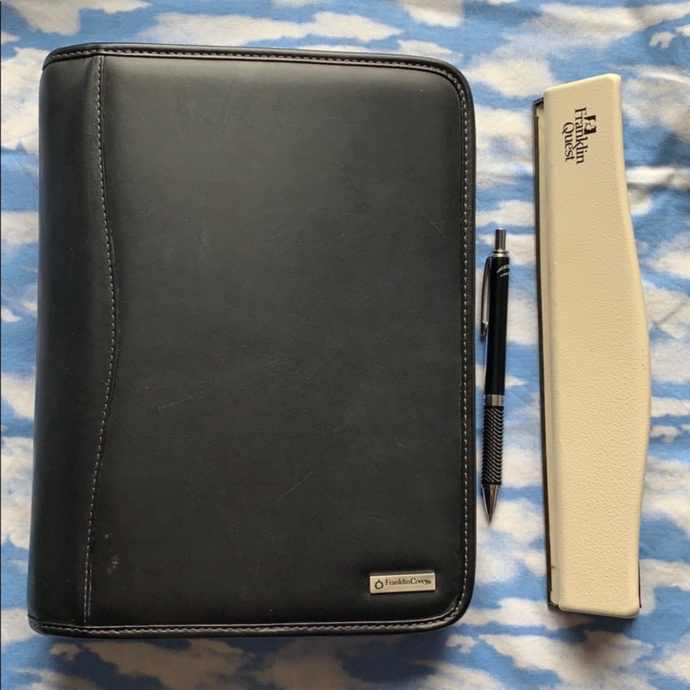 Franklin Covey Leather Planner & Hole Punch